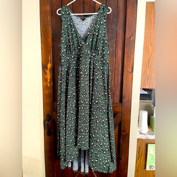 Torrid leopard print hi-lo dress size 2 (18/20) - Picture 1 of 9